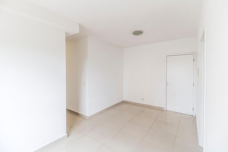 Sala  de casa para alugar com 2 quartos, 60m² em Vila Iracema, Barueri