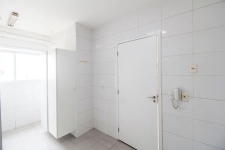 Casa para alugar com 60m², 2 quartos e 1 vaga Casa para alugar com 60m², 2 quartos e 1 vagaÁrea de Serviço