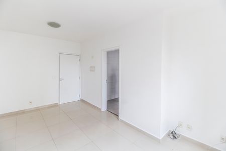 Casa para alugar com 60m², 2 quartos e 1 vaga Casa para alugar com 60m², 2 quartos e 1 vagaSala