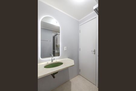 Banheiro  de kitnet/studio para alugar com 1 quarto, 38m² em Cidade Baixa, Porto Alegre