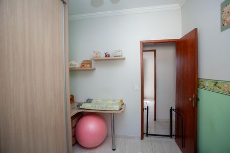 Casa à venda com 80m², 3 quartos e 2 vagas Casa à venda com 80m², 3 quartos e 2 vagasQuarto 1