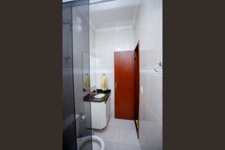 Banheiro Social de casa à venda com 3 quartos, 80m² em Bairro Tropical, Contagem