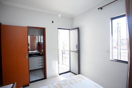 Casa à venda com 80m², 3 quartos e 2 vagas Casa à venda com 80m², 3 quartos e 2 vagasQuarto Suíte
