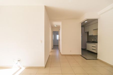 Sala de apartamento para alugar com 3 quartos, 67m² em Bethaville I, Barueri