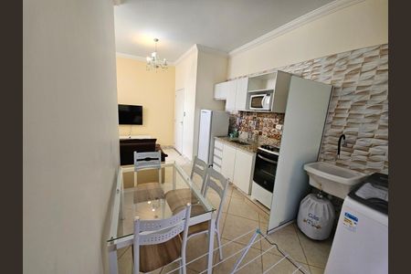 Cozinha de kitnet/studio para alugar com 1 quarto, 45m² em Centro, Taubaté