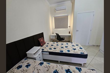Studio para alugar com 45m², 1 quarto e 1 vaga Studio para alugar com 45m², 1 quarto e 1 vagaQuarto