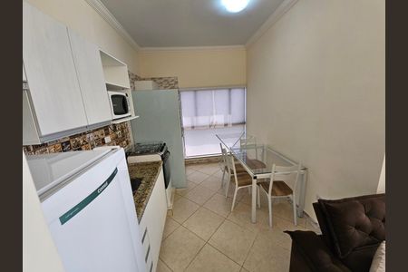 Cozinha de kitnet/studio para alugar com 1 quarto, 45m² em Centro, Taubaté