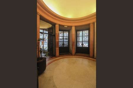 Apartamento para alugar com 230m², 3 quartos e 1 vaga Apartamento para alugar com 230m², 3 quartos e 1 vagaHall de entrada