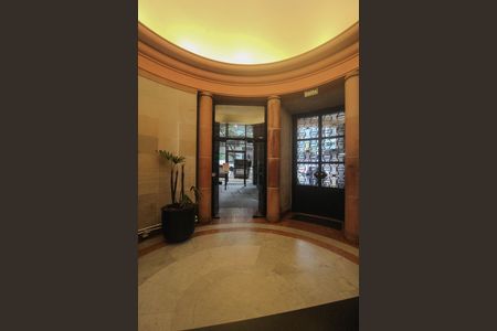 Hall de entrada de apartamento para alugar com 3 quartos, 230m² em Centro Histórico, Porto Alegre