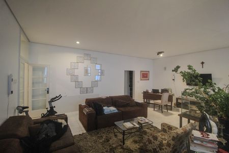 Apartamento para alugar com 230m², 3 quartos e 1 vaga Apartamento para alugar com 230m², 3 quartos e 1 vagaSala