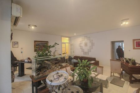 Apartamento para alugar com 230m², 3 quartos e 1 vaga Apartamento para alugar com 230m², 3 quartos e 1 vagaSala