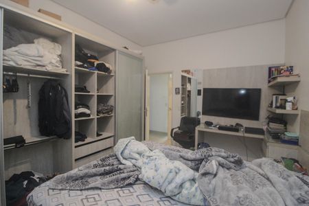 Apartamento para alugar com 230m², 3 quartos e 1 vaga Apartamento para alugar com 230m², 3 quartos e 1 vagaQuarto