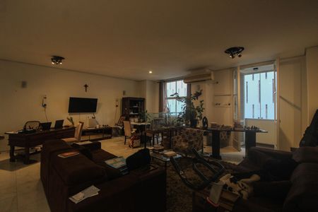 Apartamento para alugar com 230m², 3 quartos e 1 vaga Apartamento para alugar com 230m², 3 quartos e 1 vagaSala