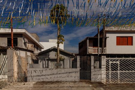 Casa para alugar com 120m², 1 quarto e 1 vaga Casa para alugar com 120m², 1 quarto e 1 vagaFachada