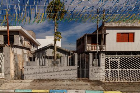Casa para alugar com 120m², 1 quarto e 1 vaga Casa para alugar com 120m², 1 quarto e 1 vagaFachada