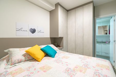 Apartamento à venda com 67m², 2 quartos e 1 vaga Apartamento à venda com 67m², 2 quartos e 1 vagaSuíte