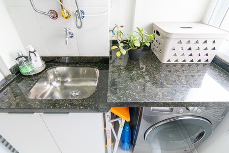 Apartamento à venda com 67m², 2 quartos e 1 vaga Apartamento à venda com 67m², 2 quartos e 1 vagaÁrea de Serviço