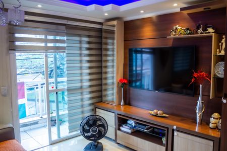 Casa à venda com 145m², 3 quartos e 3 vagas Casa à venda com 145m², 3 quartos e 3 vagasSala