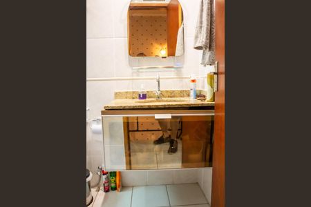 Casa à venda com 145m², 3 quartos e 3 vagas Casa à venda com 145m², 3 quartos e 3 vagasBanheiro Segundo Andar