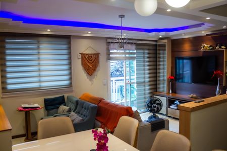 Sala de casa à venda com 3 quartos, 145m² em Parada de Lucas, Rio de Janeiro