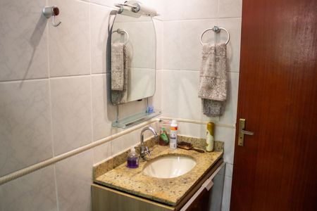 Casa à venda com 145m², 3 quartos e 3 vagas Casa à venda com 145m², 3 quartos e 3 vagasBanheiro Segundo Andar