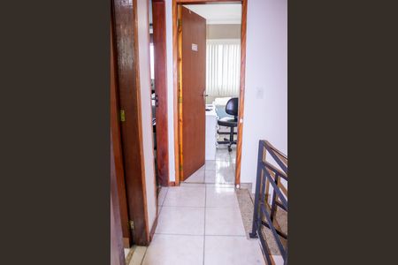 Casa à venda com 145m², 3 quartos e 3 vagas Casa à venda com 145m², 3 quartos e 3 vagasHall de acesso aos quartos