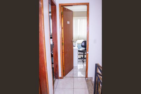 Casa à venda com 145m², 3 quartos e 3 vagas Casa à venda com 145m², 3 quartos e 3 vagasHall de acesso aos quartos