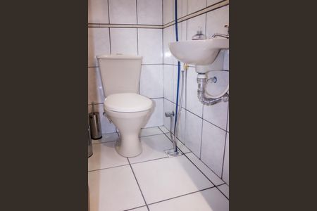 Casa à venda com 145m², 3 quartos e 3 vagas Casa à venda com 145m², 3 quartos e 3 vagasLavabo Primeiro andar
