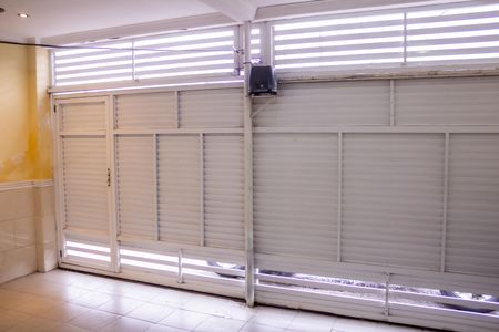 Casa à venda com 145m², 3 quartos e 3 vagas Casa à venda com 145m², 3 quartos e 3 vagasGaragem entrada