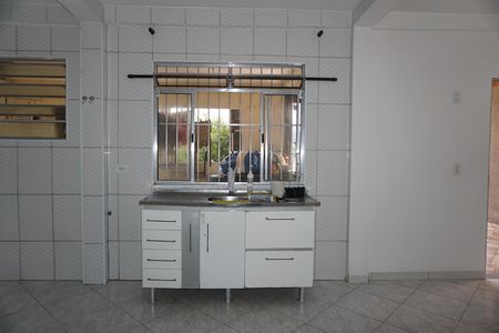 Cozinha de casa para alugar com 2 quartos, 50m² em Jardim Colegio, Embu das Artes