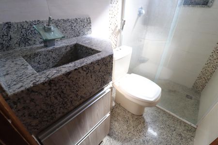 Apartamento para alugar com 180m², 3 quartos e 2 vagasBanheiro Social 2
