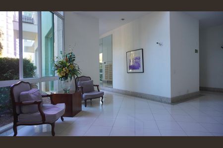 Apartamento à venda com 65m², 2 quartos e 2 vagasHall de entrada