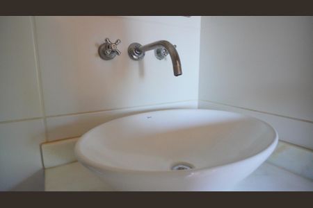 Apartamento à venda com 65m², 2 quartos e 2 vagasBanheiro 2