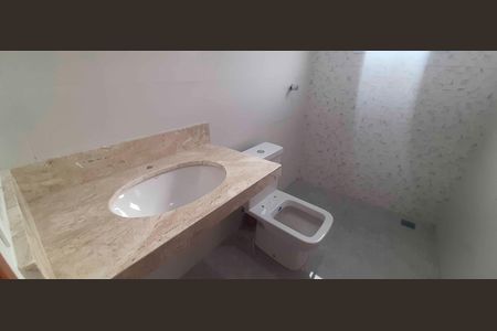 Casa à venda com 198m², 3 quartos e 2 vagasBanheiro Social