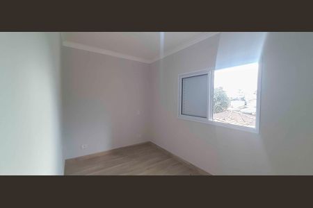 Casa à venda com 198m², 3 quartos e 2 vagasQuarto 2