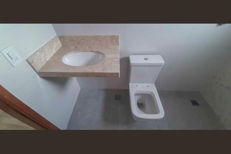 Casa à venda com 198m², 3 quartos e 2 vagasBanheiro da Suíte