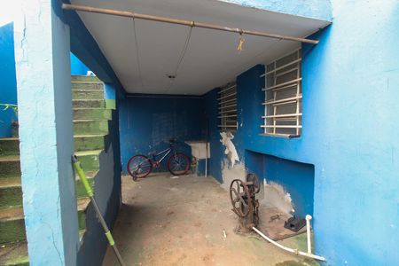 Casa à venda com 175m², 2 quartos e sem vaga Casa à venda com 175m², 2 quartos e sem vagaCorredor