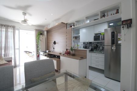Sala de apartamento à venda com 2 quartos, 60m² em Freguesia (jacarepaguá), Rio de Janeiro