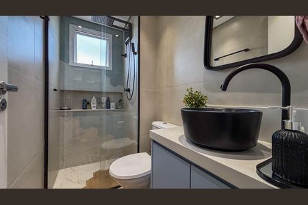 Banheiro de apartamento à venda com 2 quartos, 44m² em Centro, Diadema