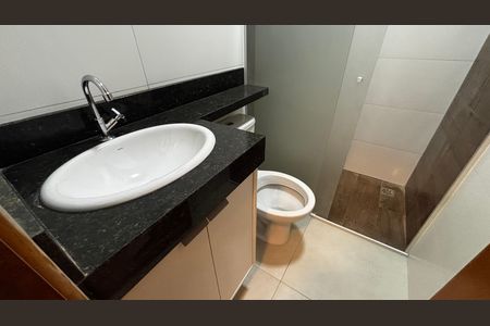 Apartamento para alugar com 61m², 2 quartos e 1 vaga Apartamento para alugar com 61m², 2 quartos e 1 vagaBanheiro