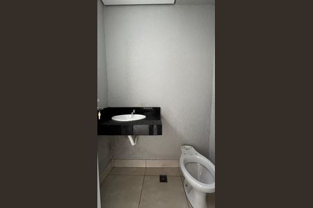 Apartamento para alugar com 85m², 2 quartos e 1 vaga Apartamento para alugar com 85m², 2 quartos e 1 vagaCobertura - Banheiro