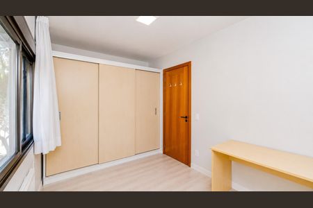 Quarto 1 de apartamento para alugar com 2 quartos, 76m² em Petrópolis, Porto Alegre
