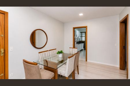Sala de apartamento para alugar com 2 quartos, 76m² em Petrópolis, Porto Alegre