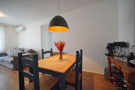 Sala de apartamento para alugar com 2 quartos, 60m² em Trindade, Florianópolis