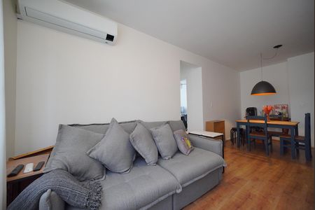 Apartamento para alugar com 60m², 2 quartos e 1 vagaSala