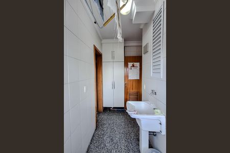 Apartamento para alugar com 237m², 3 quartos e 3 vagasÁrea de Serviço