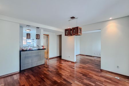 Apartamento para alugar com 237m², 3 quartos e 3 vagasSala