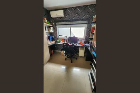 Casa à venda com 247m², 3 quartos e 3 vagas Casa à venda com 247m², 3 quartos e 3 vagasQuarto