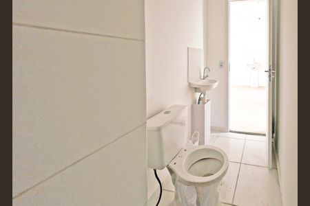 Apartamento para alugar com 28m², 2 quartos e sem vaga Apartamento para alugar com 28m², 2 quartos e sem vagaBanheiro social