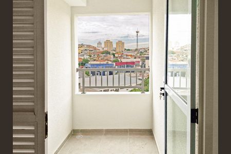 Apartamento para alugar com 28m², 2 quartos e sem vaga Apartamento para alugar com 28m², 2 quartos e sem vagaÁrea de Serviço